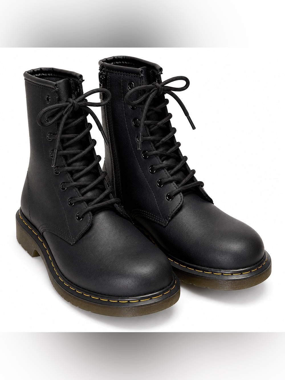 Dr. Martens 1460 Youth UK 5 / US 6Y (Fits Women’s 7) / EU 38” lace up boots
